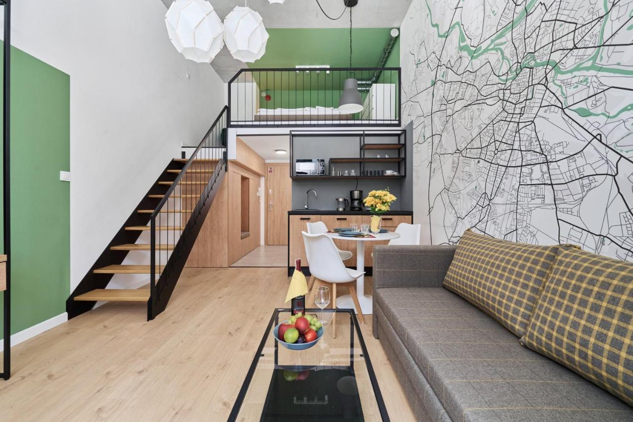 Mezzanine Studio Apartments Zarembowicza Wroclaw Airport By Renters Bagian luar foto