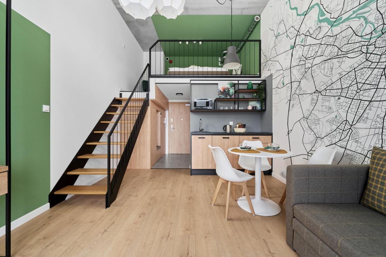 Mezzanine Studio Apartments Zarembowicza Wroclaw Airport By Renters Bagian luar foto