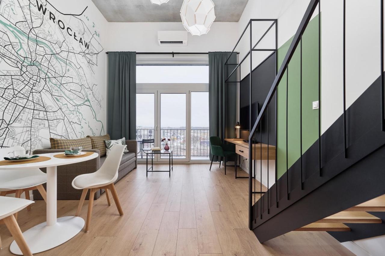 Mezzanine Studio Apartments Zarembowicza Wroclaw Airport By Renters Bagian luar foto