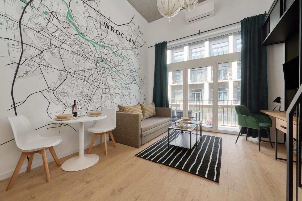 Mezzanine Studio Apartments Zarembowicza Wroclaw Airport By Renters Bagian luar foto